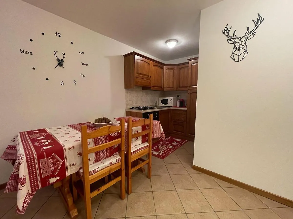 Il Cervo Mountain Apartment Campodolcino