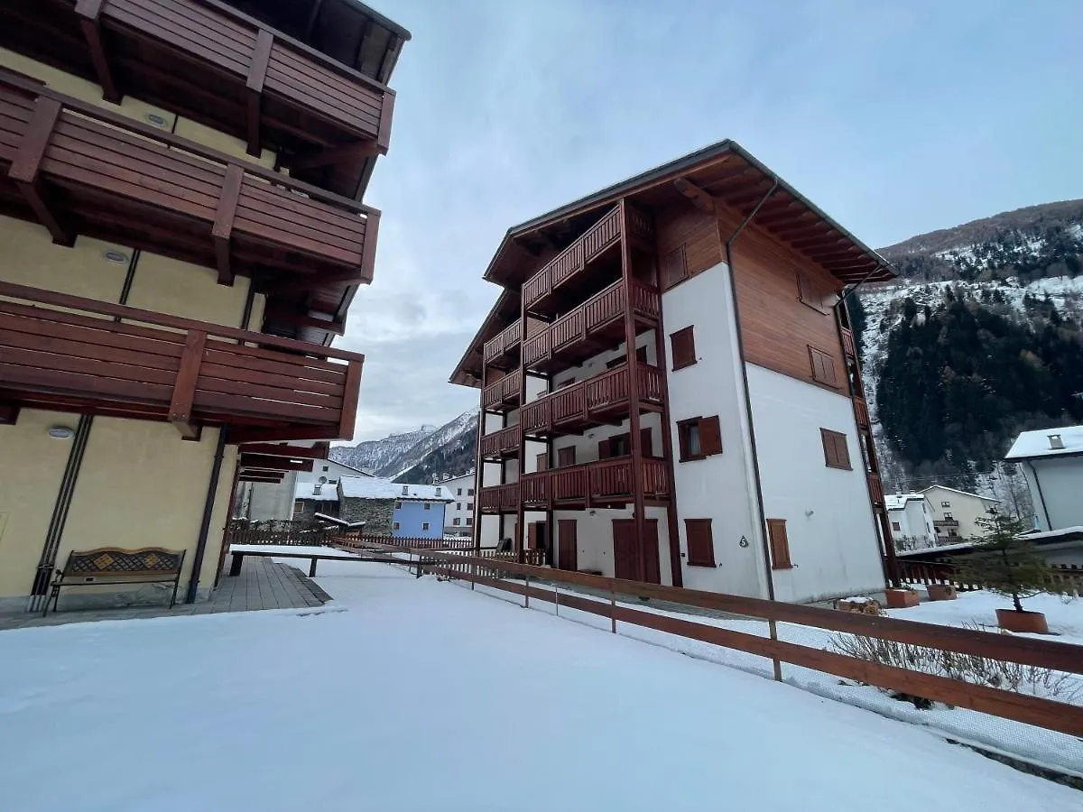 Il Cervo Mountain Apartment Campodolcino